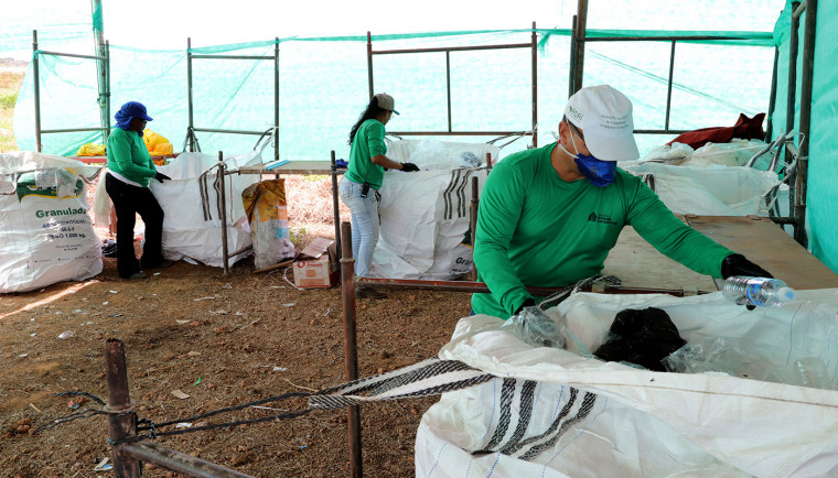 Reciclagem e combate a incêndios